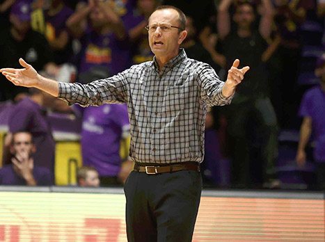 המשחק הכי קל העונה. שמיר (מנהלת הליגה, אלן שיבר)