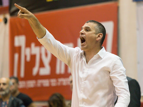 גורקה. עונה מוצלחת (עודד קרני)