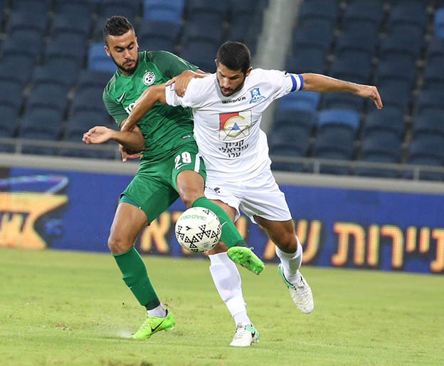 מתרחק מסכנין. עוואד (יוסי שקל)