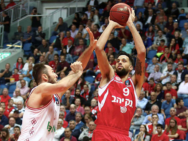 דיי. ספג שתי עבירות מהירות (אלן שיבר)