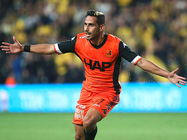 "אני לא השחקן הבכיר במשפחה". אלמוג בוזגלו (צילום: אלן שיבר)