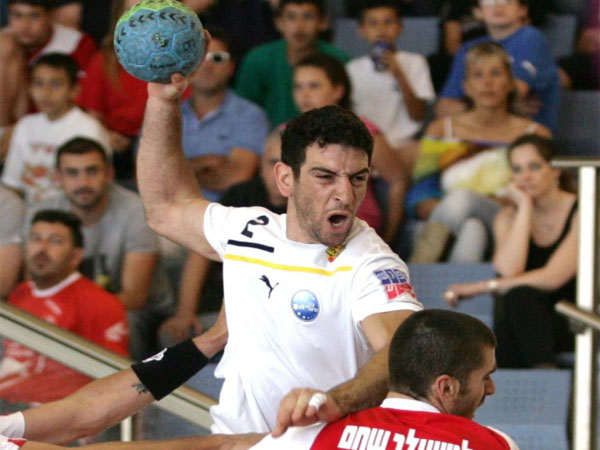 תומר שמעוני. חוזר לשרון (צילום: ארכיון דוד פליגל, איגוד הכדוריד)