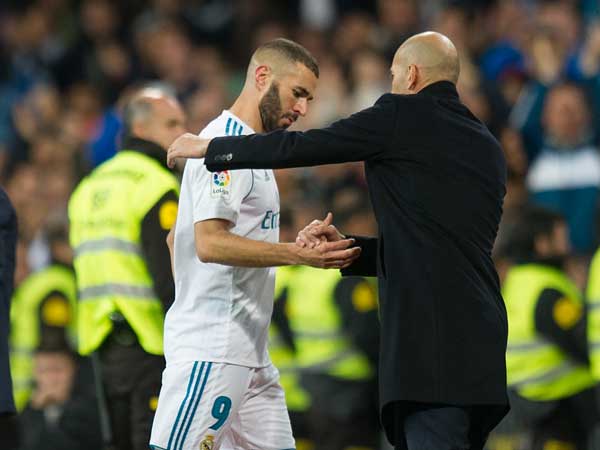 גם הוא לא פוגע. בנזמה (Getty)