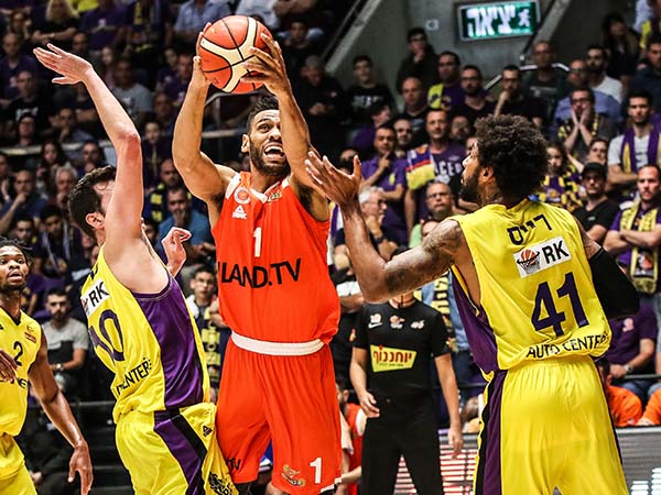 אבל ראשל"צ ענתה עם 11:24 אדיר ברבע השני (מנהלת הליגה)