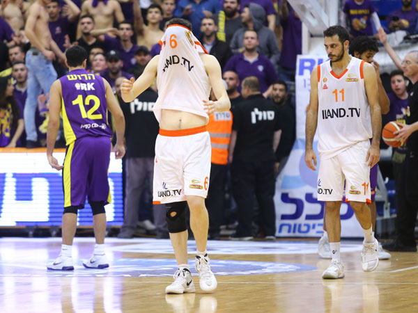 הרגישו את הניצחון (מנהלת הליגה)