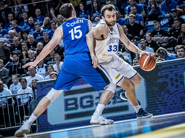 ההגנה הישראלית פשוט לא הייתה בעניינים (FIBA)