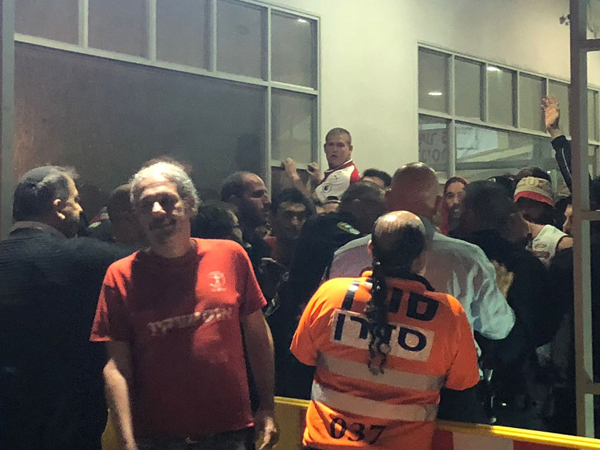 התקרית ביציע נגמרה יפה