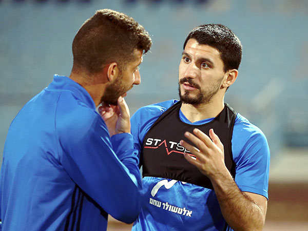 "לא ניסיתי להתחמק מהנבחרת, גם כשידעתי שהסיכוי שלי לשחק הוא קטן" (אלן שיבר)