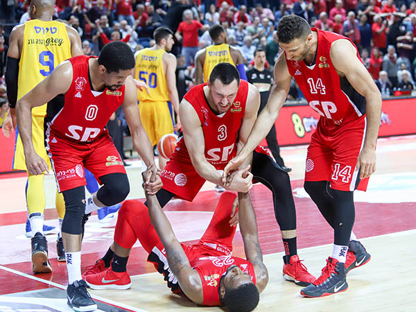 מקניל. סל מכריע בסיום (דני מרון)