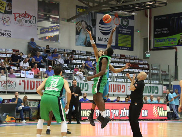 אילת חייכה בסיום (מנהלת)