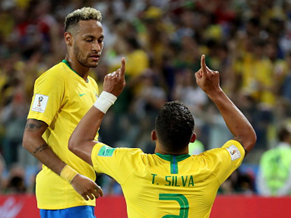 מלחמה ושלום. סילבה וניימאר (צילום: getty)