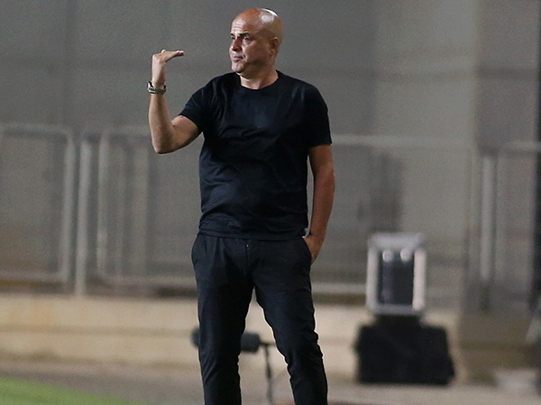 אבוקסיס. מחנה אימונים בבולגריה (אלן שיבר)