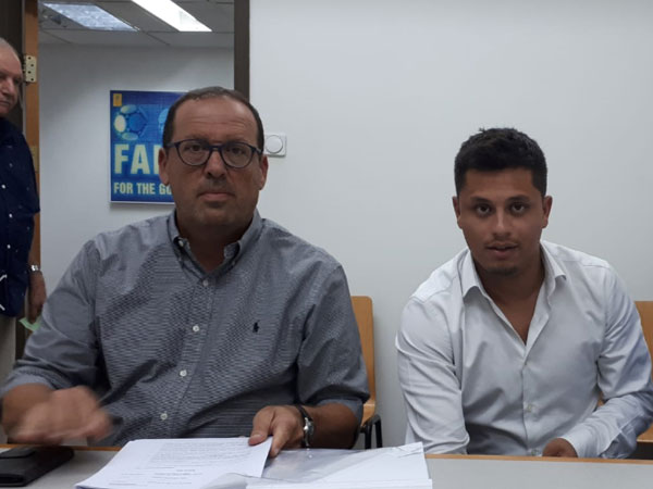 רשף (משמאל). החליט להעמיד את ב"ש לדין, למרות ההתנצלות