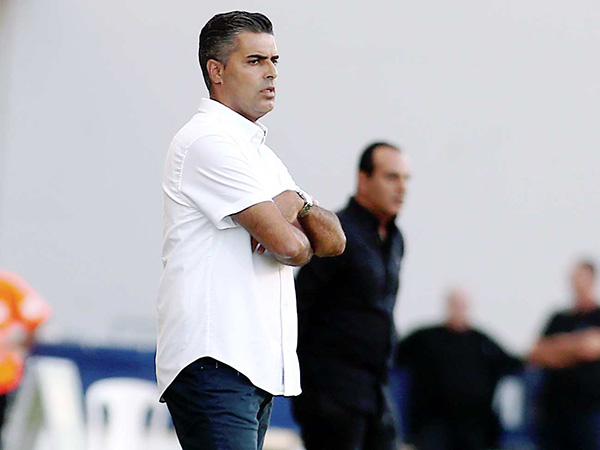 סילבס. העיר את השחקנים (אלן שיבר)