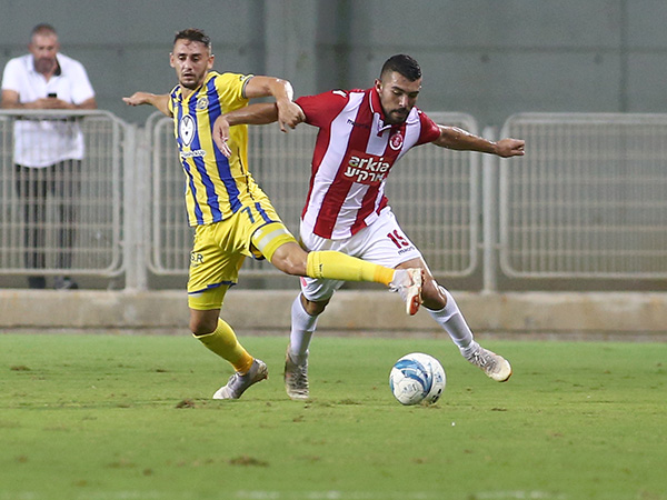 בהפועל היו מרוצים מהיכולת של אליאס (אלן שיבר)