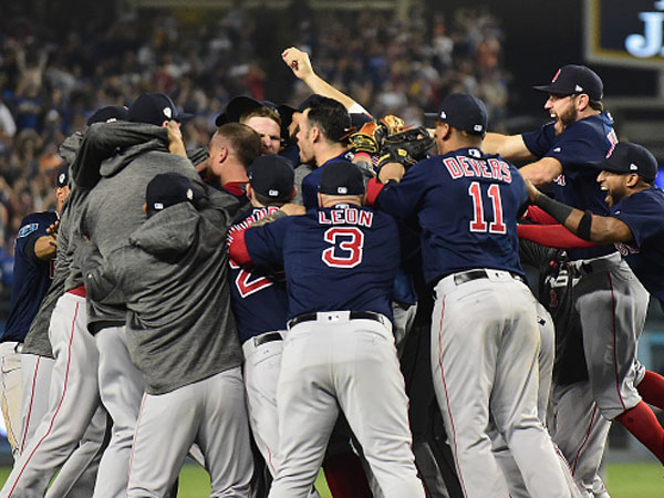 יש אליפות (צילום: Harry How/Getty Images)