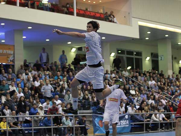 טוראל במדי נבחרת ישראל (צילום ארכיון באדיבות דוד פליגל, איגוד הכדוריד)