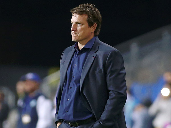 הרצוג, דרוך לקראת סקוטלנד (אלן שיבר)