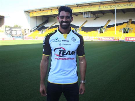 חזר לגודל טבעי. בן הרוש (האתר הרשמי)