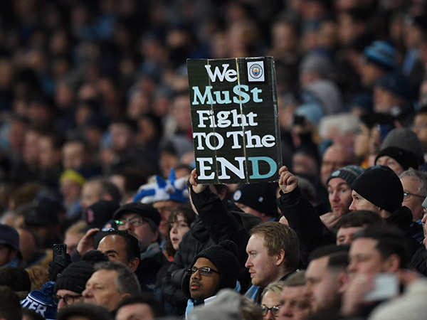 גם האוהדים לא מוותרים (Clive Brunskill)