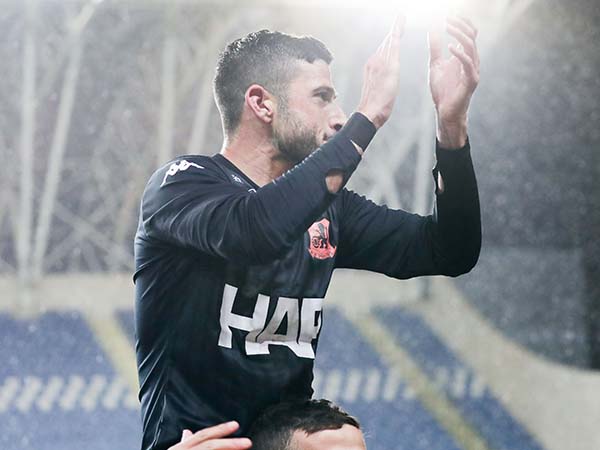 "מגיע שאפו לשחקנים" (דני מרון)