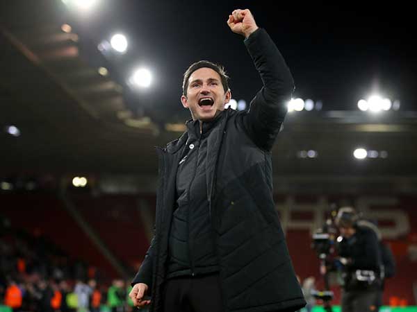 למפארד חוגג העפלה (getty, Nick Potts PA Images)