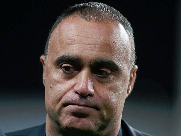 רחמים. ב"ש נמצאת על המדף (אלן שיבר)