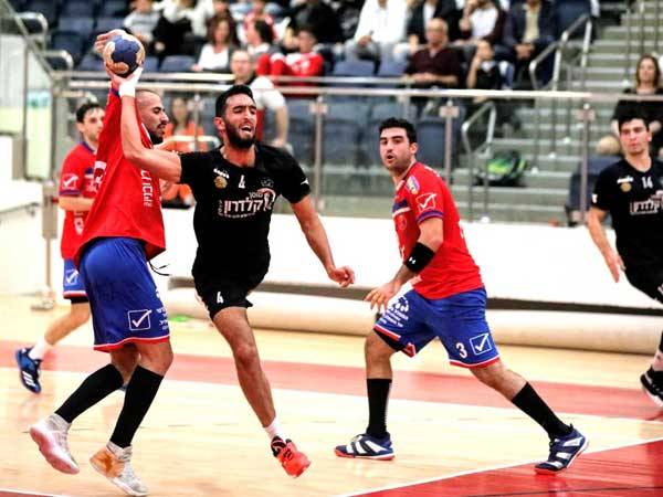 (הדר ואן קולא, איגוד הכדוריד)