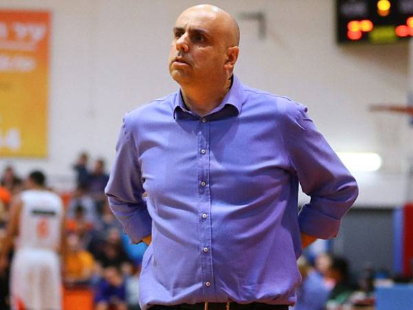 נדב זילברשטיין. חושב כבר על