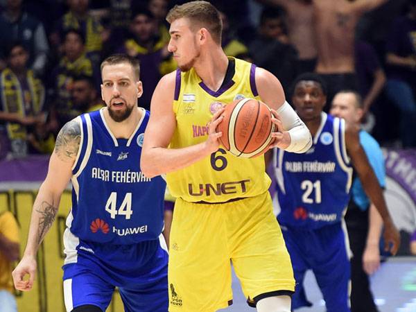 מהפעילים בחולוניה. קליין (FIBA)