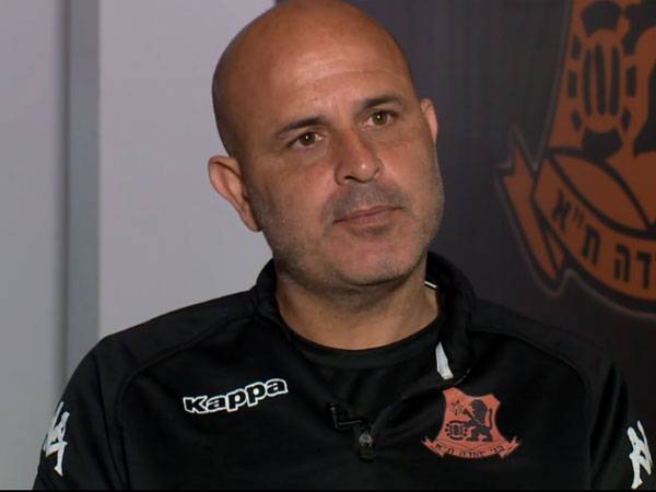 אבוקסיס. מפרגן לנבחרת