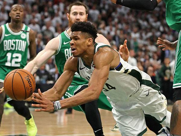 ריצה מסחררת ברבע השלישי הספיקה (צילום: Jonathan Daniel/Getty Images)