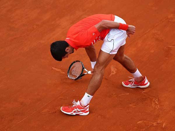 ג'וקוביץ' משחרר זעם (getty)
