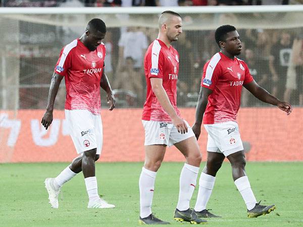 "גם להתרסק צריך לדעת" (צילום: דני מרון)