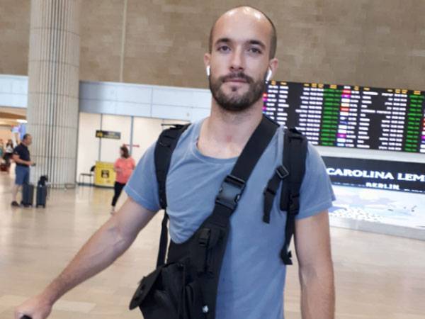 גולובארט. חש ברע לפני הבדיקות