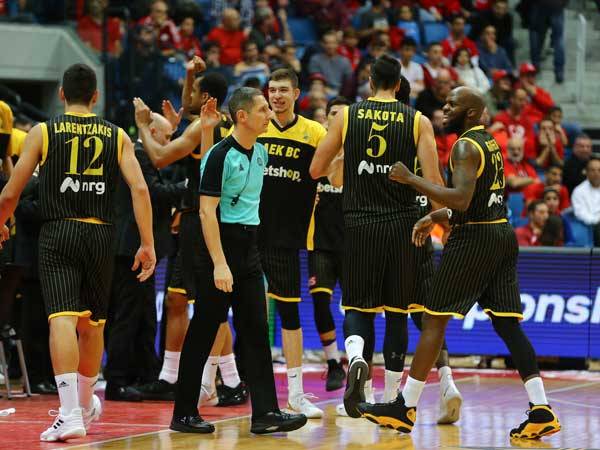 אא"ק אתונה. תעשה צרות כמו תמיד (לירון מולדובן)