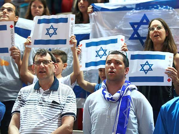 הקהל הישראלי. יראו ניצחון בכורה באליפות? (אלן שיבר)