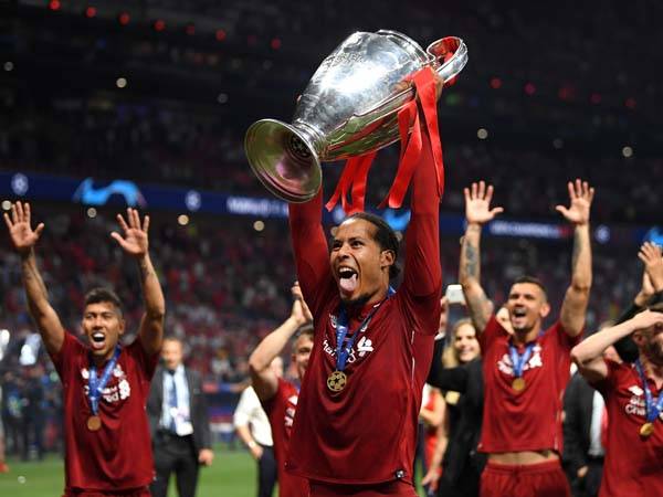 הגיע הזמן ששחקן הגנה יזכה בכדור הזהב (GETTY)