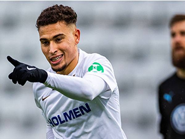 ג'ורדן לארסון. מוכיח את עצמו בליגה השבדית