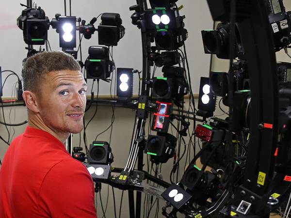 קיירן טריפייר במהלך סריקות הפנים של פיפ"א 20