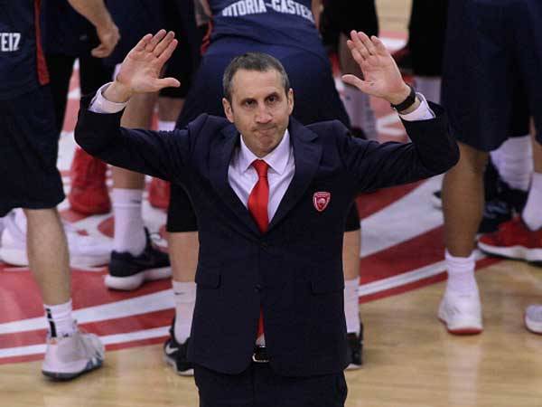 ראשי אולימפיאקוס תמכו בו, והוא תומך בהם (getty)