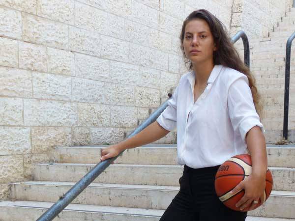 יערה יצחקי, ממובילות הארגון (צילום באדיבות ארגון השחקניות)