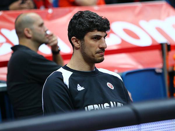 "יש כמה דברים שאני רוצה לתקן עם עצמי" (אלן שיבר)