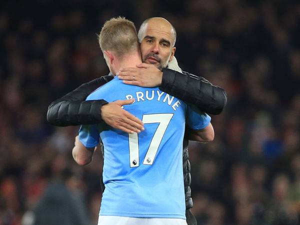 "גאה מאי פעם". גווארדיולה עם דה בריינה (GETTYIMAGES)