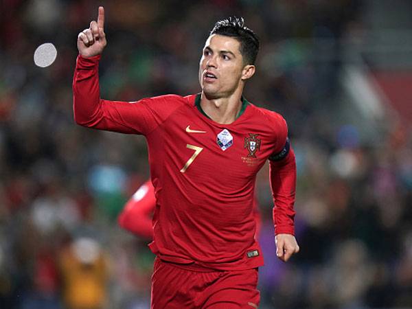 רונאלדו קרוב לזהבי (getty)