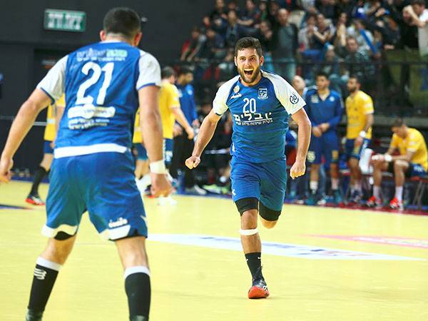 חולון תפגוש את באר שבע (צילום: אלן שיבר)