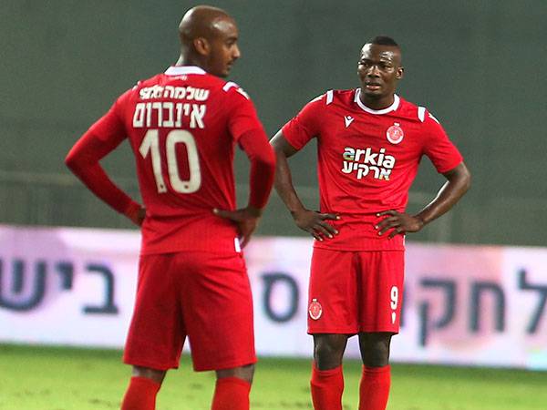 קמארה תקוע (אלן שיבר)