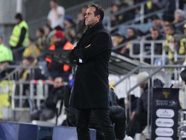 רוני לוי, מרוצים ממנו (דני מרון)