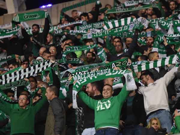 מסתובבים עם חור בלב (ברני ארדוב)