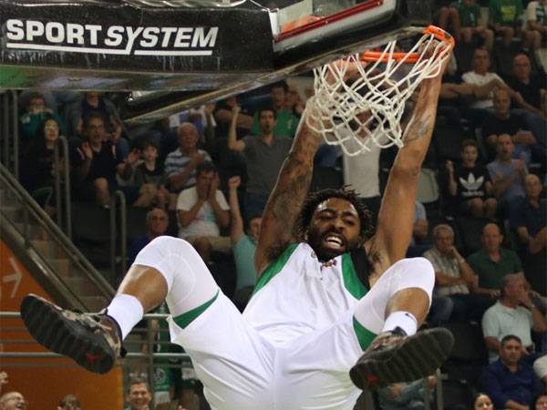 מלך הסלים של הליגה. יאנג. (מנהלת הליגה)